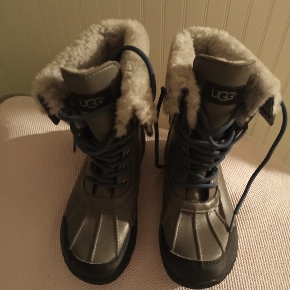 Unisex Ugg Kids Boots size
